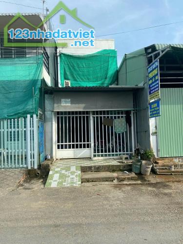 CHÍNH CHỦ BÁN 2 CĂN NHÀ 2 MẶT TIỀN TP LONG XUYÊN TỈNH AN GIANG - 4