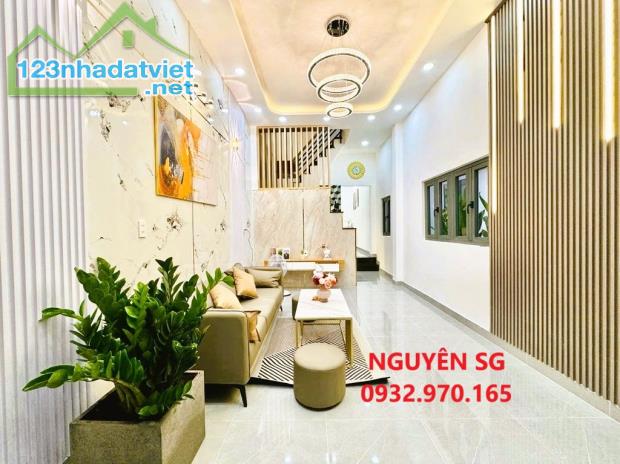 SIÊU PHẨM 3 TẦNG FULL NỘI THẤT, DT 45 M2, Ô TÔ ĐẬU CỔNG, GẦN CHỢ PHAN VĂN TRỊ, BÌNH THẠNH.