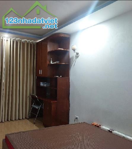 BÁN NHÀ 4 TẦNG PHỐ SÀI ĐỒNG – PHÂN LÔ, Ô TÔ TRÁNH – GIÁ 7 TỶ  Diện tích: 40m² | Giá: 7 Tỷ - 3