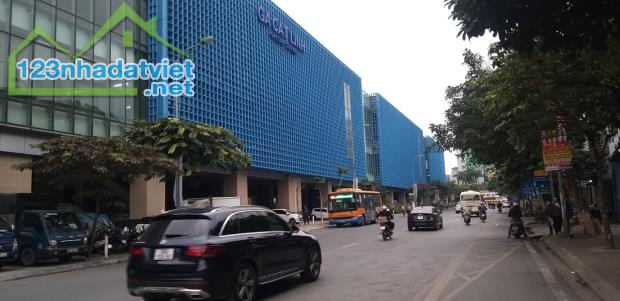 BÁN GẤP NHÀ ĐẸP NGÕ 35 CÁT LINH DT52m2X5T GẦN PHỐ LÔ GÓC THOÁNG SÁNG - 3
