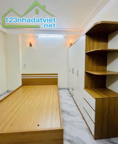 Với 3 tỷ có nhà 4Tx35m2,sổ sẵn,dọn về ở luôn,gần cầu Mai Lĩnh, Hà Đông view hồ thoáng mát - 3