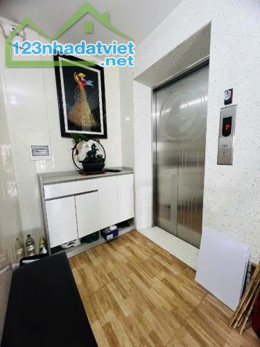 Bán NR 9 tầng TM view đẹp, 4PN, 9WC, 72m2, 20 tỷ tại Thổ Quan, Đống Đa - 1