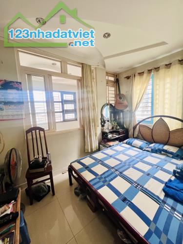 (S363) 🏠BÁN CĂN NHÀ HÒA BÌNH TÂN PHÚ - SÁT ĐẦM SEN Q11. 🏠 Kết cấu 4 tầng-hẻm xe hơi 👉 - 4