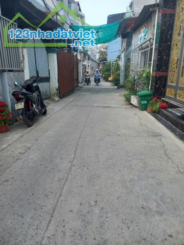 BÁN NHÀ 2 MẶT HẺM TÂN CHÁNH HIỆP 24, Q12, 5.6X15M, GIA 4TY600