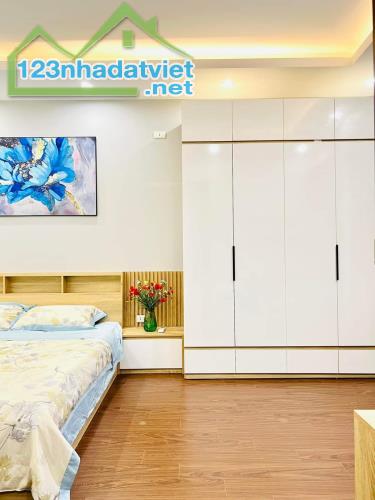 [Ô tô tránh] Bán nhà Mặt Ngõ Kim Đồng,55m2X7T,MT 5m, Giá 15.5 tỷ,KD Sầm Uất - 1