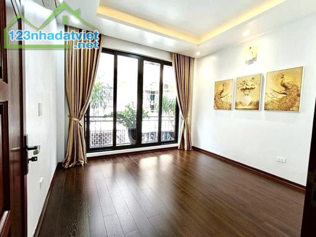 Dịch Vọng Hậu, Trung tâm Cầu Giấy, Kinh Doanh, 40m2,5 tầng, 9.5 tỷ - 2