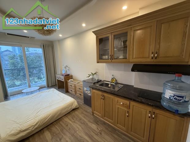 ĐƯỜNG 2 CHIỀU - VỈA HÈ KINH DOANH SẦM UẤT NGÀY ĐÊM - DÒNG TIỀN 35TR/THÁNG - LÔ GÓC NỘI