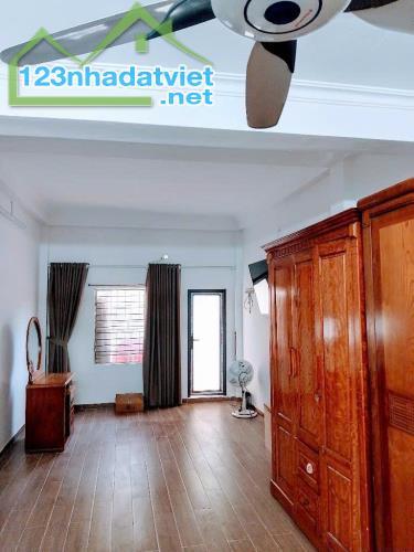 Đỉnh Vip! 
Bán nhà VƯƠNG THỪA VŨ, 51m2, 7 tỷ, Nhà rộng, Đẹp, Ngõ thông, Dân xây chắc chắn - 2