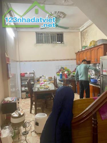 NHÀ Ở BÙI XƯƠNG TRẠCH – 20M RA NGÕ Ô TÔ – NHÀ DÂN XÂY CHẮC CHẮN – CỰC NHIỀU KHÁCH SĂN LÙNG - 1