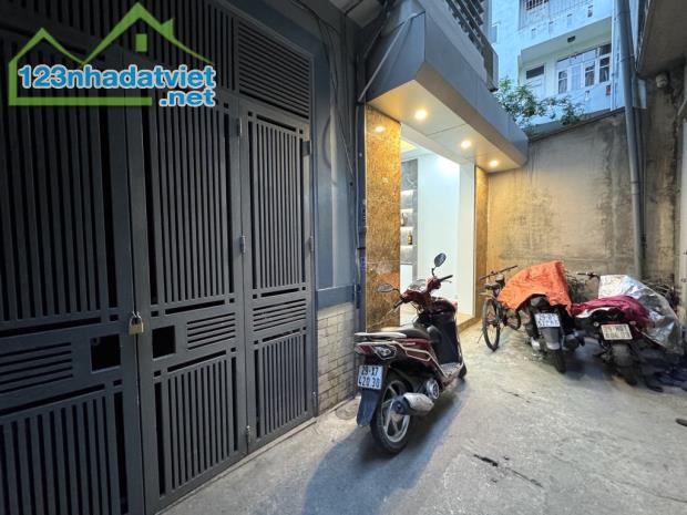 Ngõ 622 Minh Khai 30m2 5 tầng . Giá 5,95 tỷ - 1