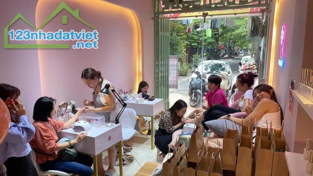 MÌNH CẦN SANG NHƯỢNG LẠI TIỆM NAIL - MI - GỘI TẠI SỐ 9 CHÙA QUỲNH - HAI BÀ TRƯNG - 1