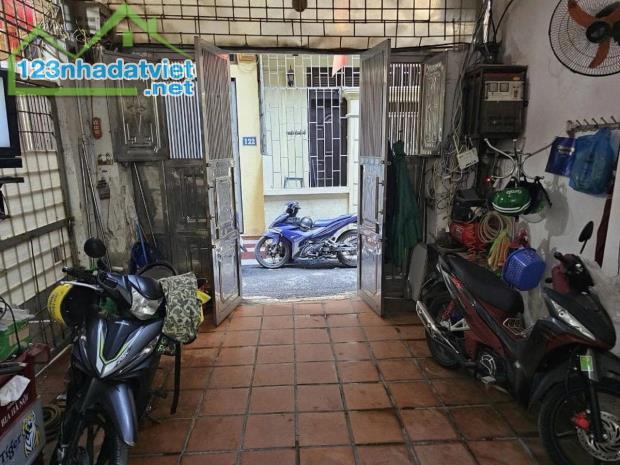 Bán nhà ngõ 234 Hoàng Quốc Việt, 74 m2 x  4 Tầng ngõ 3 gác giá nhỉnh 11 tỷ - 4