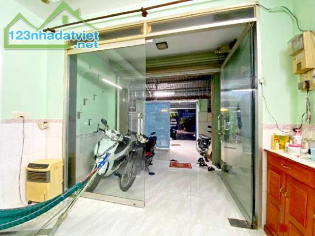 Mặt tiền đường số 12 KDC Bình Hưng 6x20 chỉ 12 tỷ 5 - 2