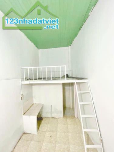 Bán nhà Đường số 13, Linh Xuân Thủ Đức, cấp 4, 81m2, giá 3 tỷ  Nhà cấp 4 đang có 5 phòng t - 2