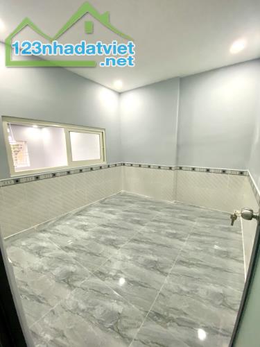 Bán nhà 60m2, HXH, đường Hiệp Thành 45, Quận 12, 2 tầng, 3PN, giá 3 tỷ 6 còn thương lượng. - 3