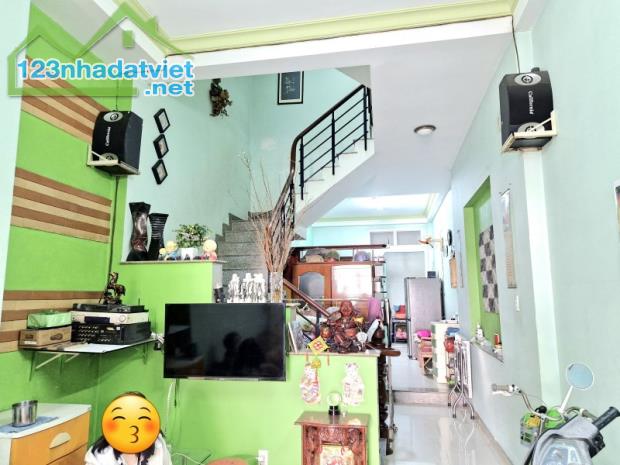 Bán nhà hẻm xe hơi Cầm Bá Thước, P7, Phú Nhuận, HCM, 67m2, 3 tầng, chỉ 8 tỷ TL