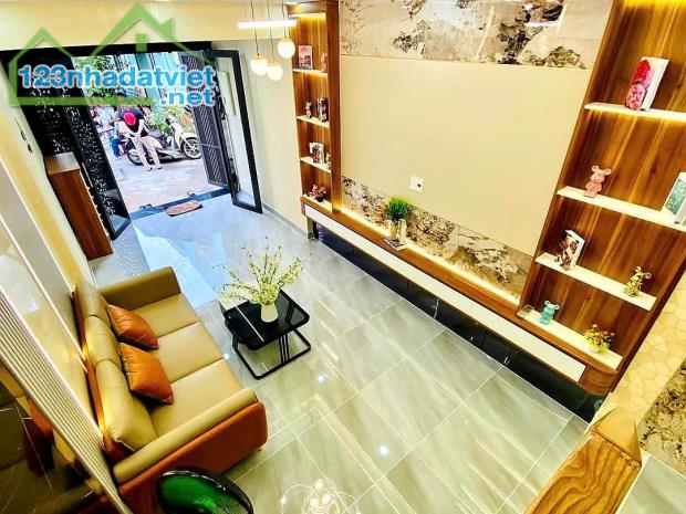 Nhanh tay còn kịp ae ơi,Nhà cực đẹp, Chỉ 4.45 Tỏi. - 1