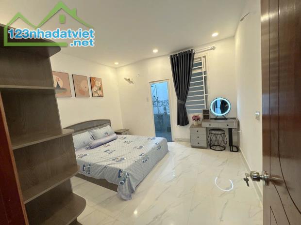 Nhà bán Thạnh Xuân Quận 12 4 x18, xe hơi ngủ trong nhà, giá đâu tư - 3