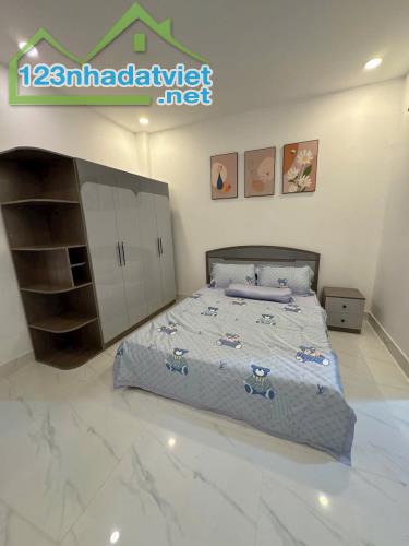 Nhà bán Thạnh Xuân Quận 12 4 x18, xe hơi ngủ trong nhà, giá đâu tư - 5