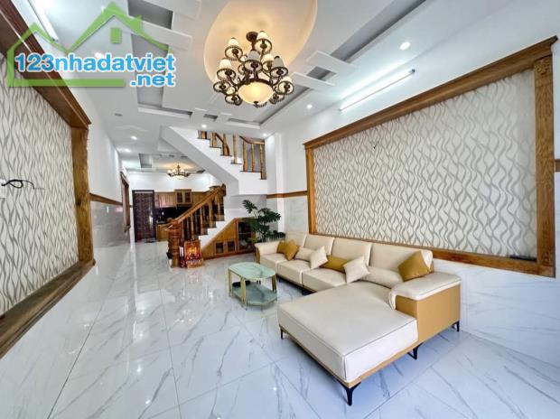 Bán Nhà Trung Tâm Vũng Tàu Nhà Đẹp, Giá Tốt DT: 60m² giá: 5 xx tỷ