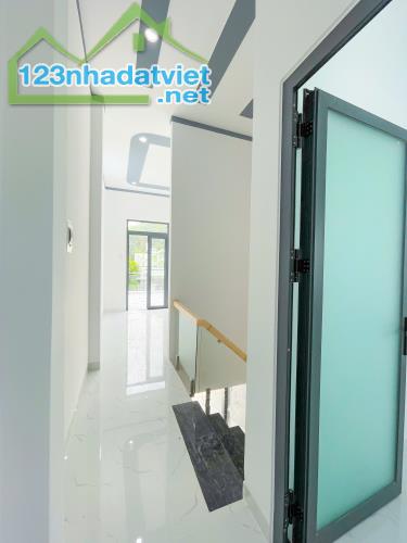 🏡 NHÀ 2 LẦU MỚI XÂY CỰC ĐẸP cuối đường Đồng Khởi Biên Hòa - 3