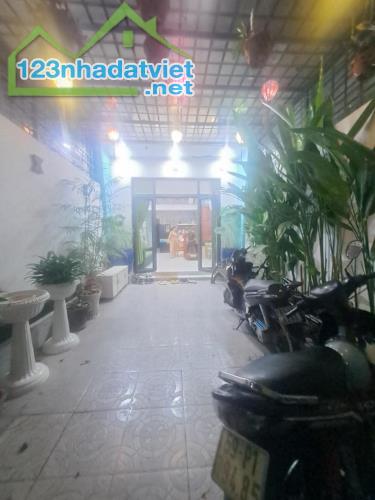 💥💥 Bán Nhà Thạnh Xuân 52 Q12 94m (4x25)   💰4.xtỷ    ✅ kết cấu : 1trệt ,lửng ,3PN   ✅Vị - 1
