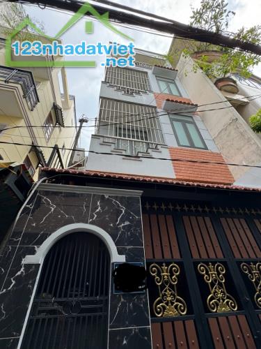 Chỉ 5 tỏi có ngay Nhà 4 tầng BTCT - CÁCH MẠNG THÁNG 8 - 34M2 - mặt tiền 4m - 1