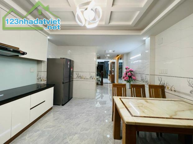 BÁN NHÀ HẼM XE HƠI 85M  5TẦNG 4X23 GIÁ HƠN 10 TỶ  NGUYỄN DUY CUNG P12 GÒ VẤP - 1