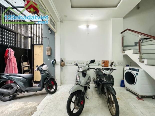 BÁN NHÀ CHÍNH CHỦ - DÒNG TIỀN 20TR/TH - VŨ TÙNG - BÌNH THẠNH - HẺM 3M - SÁT MT - 5PN LỚN - 1