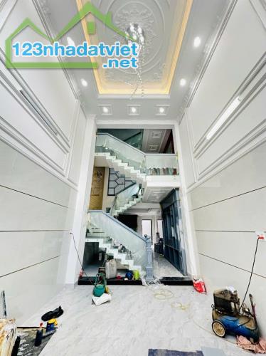BÁN NHÀ TỈNH LỘ 10 -4 X 18M- 5 TẦNG- HẺM 6M - NHỈNH 8 TỶ - 2