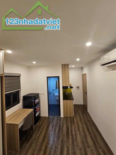 CCMN Phố Xuân La – 7T thang máy 135m2 – Ngõ thông 23 phòng kk – DT 1,8 tỷ/năm – Giá 28Tỷ - 1