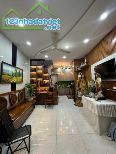 NHÀ 1/ DƯƠNG VĂN DƯƠNG, HẺM 3M SÁT MẶT TIỀN, 28M2, 2 TẦNG 2PN, FULL NỘI THẤT GIÁ NHỈNH 3