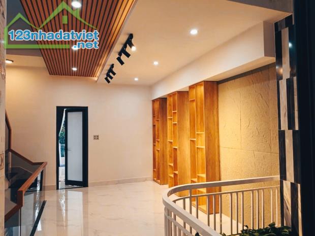 BÁN NHÀ 3 TẦNG HIỆN ĐẠI – GẦN BIỂN NGUYỄN TẤT THÀNH – NƠI AN CƯ LÝ TƯỞNG, TIỀM NĂNG TĂNG G - 3