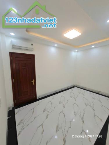 *Nhà bán đường Hoà Bình Phường 5, Quận 11, 5 Tầng-70m2 Ngang Hiếm 5.2mX13.5)10.7Tỷ TL - 3