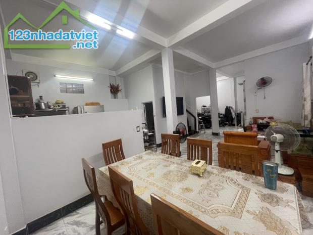 Cần bán gấp nhà HXH Võ Văn Ngân, Linh Chiểu, Thủ Đức, 2 tầng, 66m2, ngang 6m, 6 tỷ 2