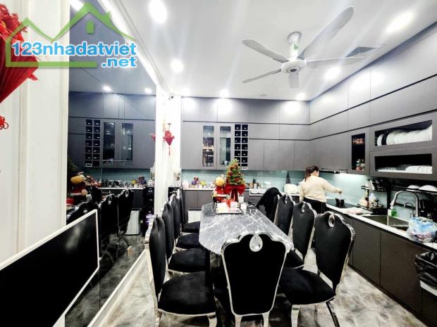 Bán nhà Kim Giang vỉa hè ô tô tránh 63m2 MT4m 13tỷ - 3