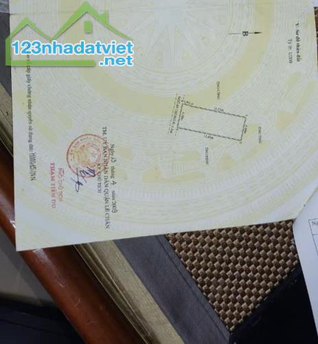 Bán nhà 2,5 tầng cũ phù hợp sửa chữa