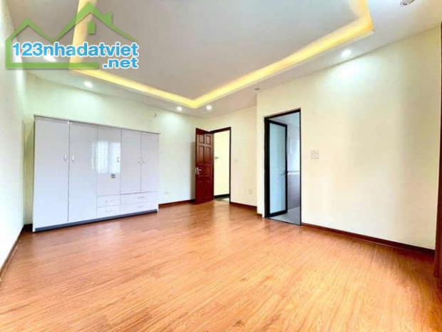 BÁN NHÀ MỚI ĐẸP PHAN ĐÌNH GIÓT HÀ ĐÔNG DT 40M2X4 TẦNG MT8M LÔ GÓC