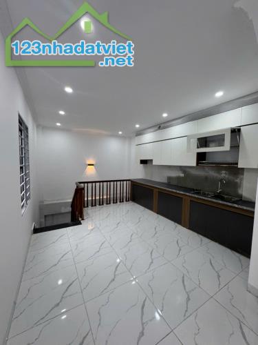 Nhà riêng 40m2 Đường Lạc Thị, Xã Ngọc Hồi, Thanh Trì , với DT: 40m², giá 6,25 tỷ - 1