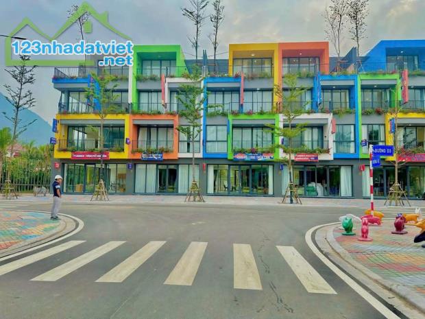 🎯MỞ BÁN BIỆT THỰ, SHOPHOUSE FLAMINGO VIEW HỒ TAM CHÚC
Flamingo Golden Hill – Thành phố - 1