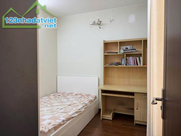 Cho thuê căn hộ HaNoi Homeland 66m2 2pn2wc giá 9.5tr
