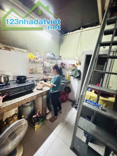 NHÀ BÁN TÂN PHÚ - MTKD TÂN HƯƠNG - 2 TẦNG - DT 4x14 - ĐƯỜNG 20M - NHÀ XẤU - GIÁ 10 🧄  Mô - 3