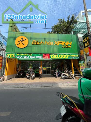Bán Nhà Mặt Tiền Số: 70 Nguyễn Trọng Tuyển, Phường 15, Quận Phú Nhuận. Ngang10m - Dài 30m
