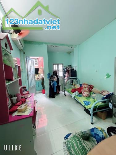 Bán nhà hẻm 385B Hậu Giang Quận 6 - 25m2 - 2