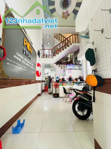 bán căn nhà shr hẻm nhựa 7m thông 1/ ht13 Phường hiệp thành q12 - 1