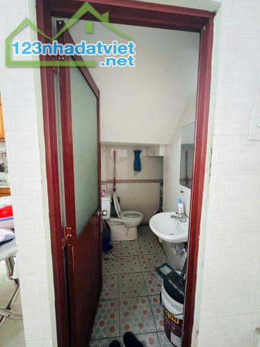 bán căn nhà shr hẻm nhựa 7m thông 1/ ht13 Phường hiệp thành q12 - 5
