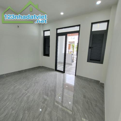 cần bán, VỊ TRÍ QUÁ ĐẸP, Trường Chinh Tân Thới Nhất Quận 12, giá siêu rẻ, chỉ 7.590 tỷ - 2
