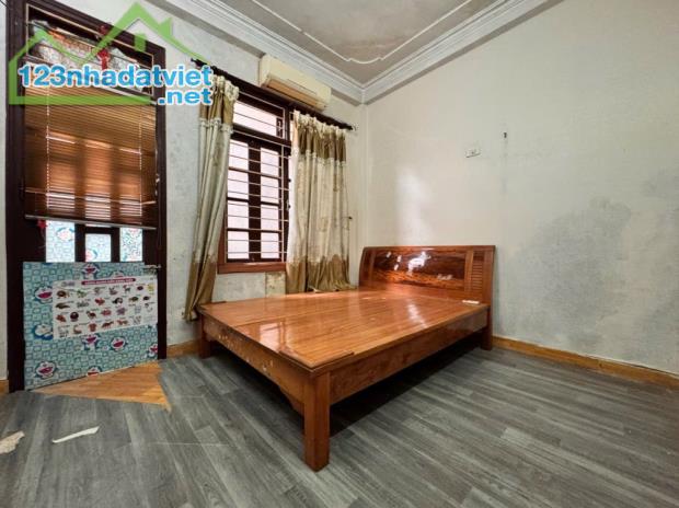 NHÀ _ XUÂN LA – 40M2 – 5 TẦNG – CHỈ NHỈNH 200TR/M - 4