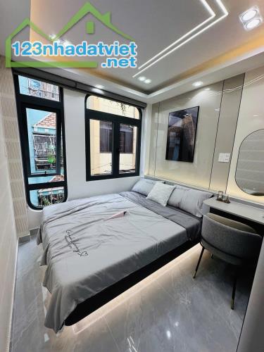 **QUẬN 5 Bán gấp căn nhà 5 tầng Thang máy đường Trần Tuấn KhảI - Bùi Hữu Nghĩa, chỉ 15.3 - 3
