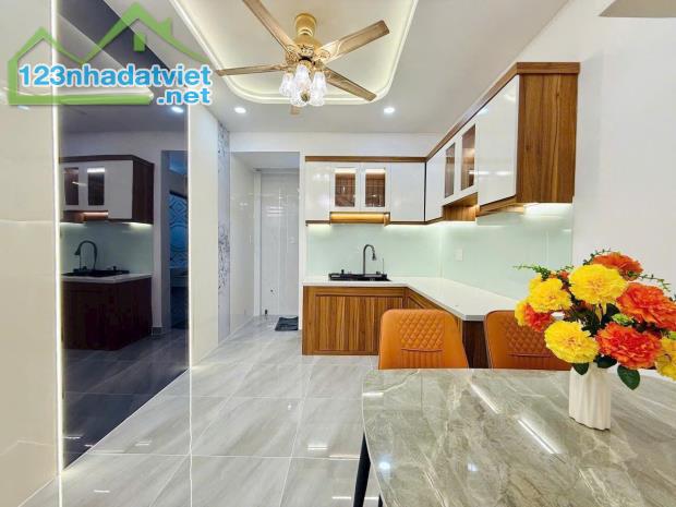 NHÀ MỚI Ở NGAY -  PHẠM VĂN CHIÊU - P14 GÒ VẤP  - 40M2 - 2 TẦNG - NHỈN 4 TỶ - 2